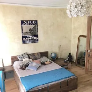 Great And Light Private In The Heart Of Bed and breakfast Niza